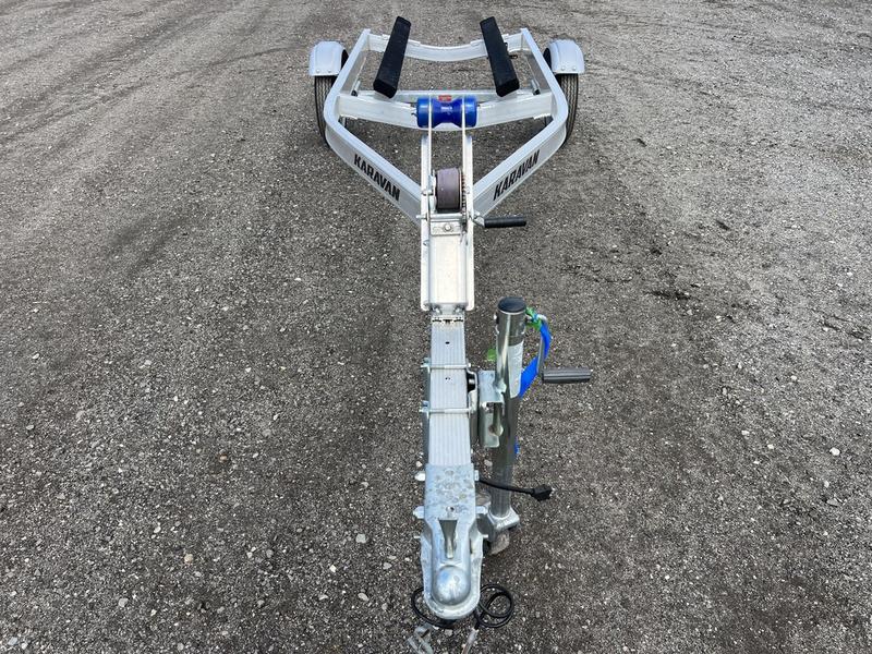 %title 2020 Karavan Trailers Single Place Aluminum