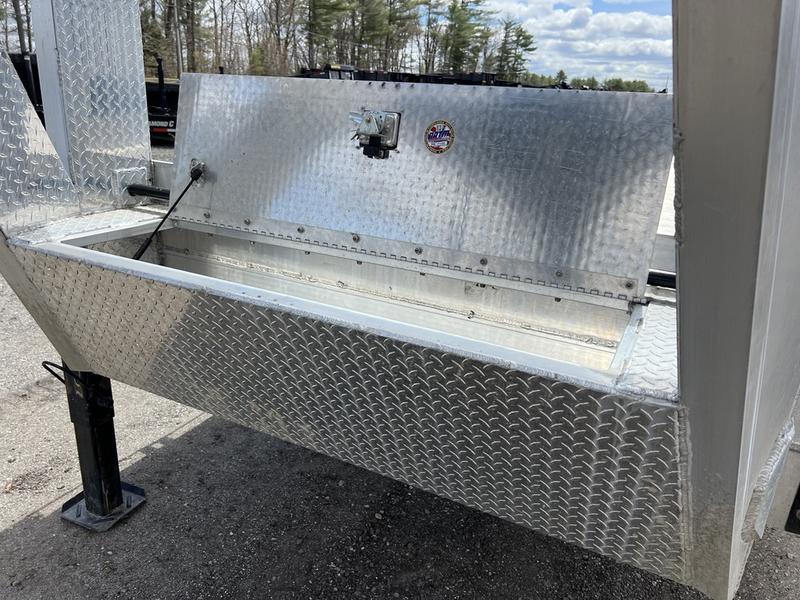 %title Aluminum Gooseneck for sale
