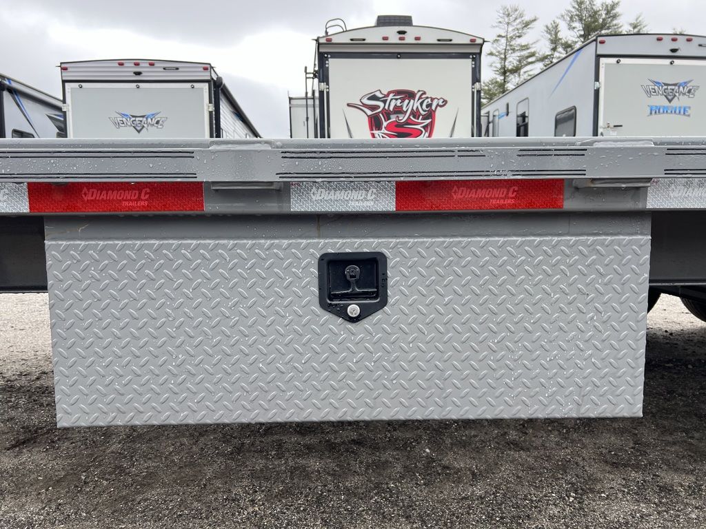 %title diamond deckover Equipment Trailer for sale
