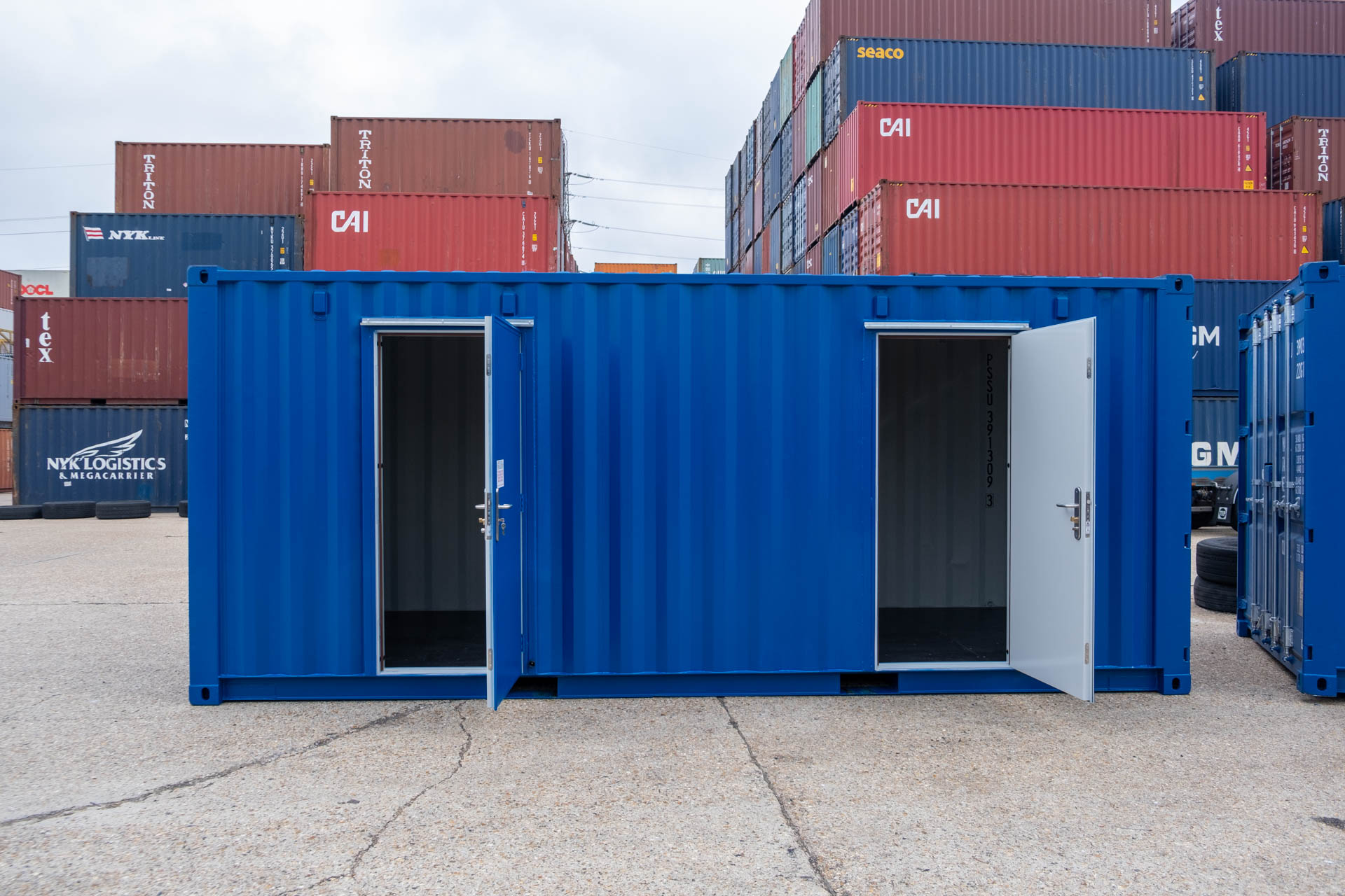 %title 20ft 2 Doors Shipping Containers